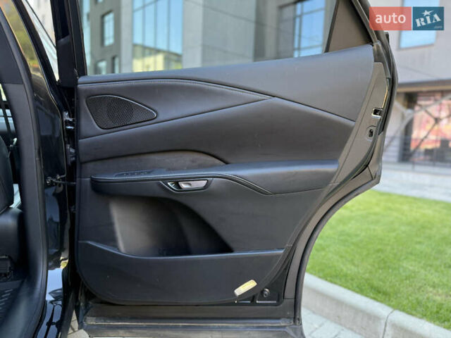 Черный Лексус РХ, объемом двигателя 2.4 л и пробегом 20 тыс. км за 54999 $, фото 30 на Automoto.ua