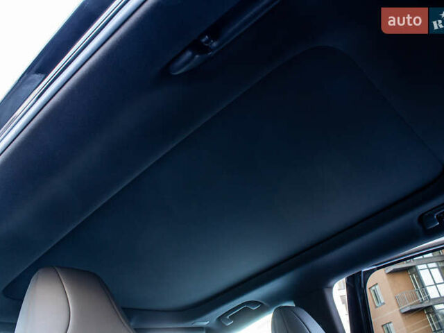 Чорний Лексус РХ, об'ємом двигуна 2.4 л та пробігом 60 тис. км за 74000 $, фото 42 на Automoto.ua