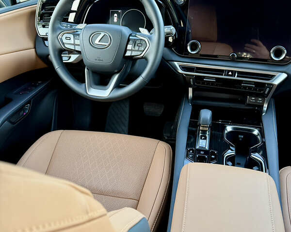 Чорний Лексус РХ, об'ємом двигуна 2.49 л та пробігом 4 тис. км за 87700 $, фото 22 на Automoto.ua