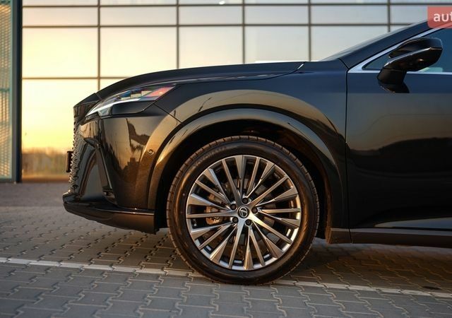 Черный Лексус РХ, объемом двигателя 2.5 л и пробегом 19 тыс. км за 83700 $, фото 9 на Automoto.ua