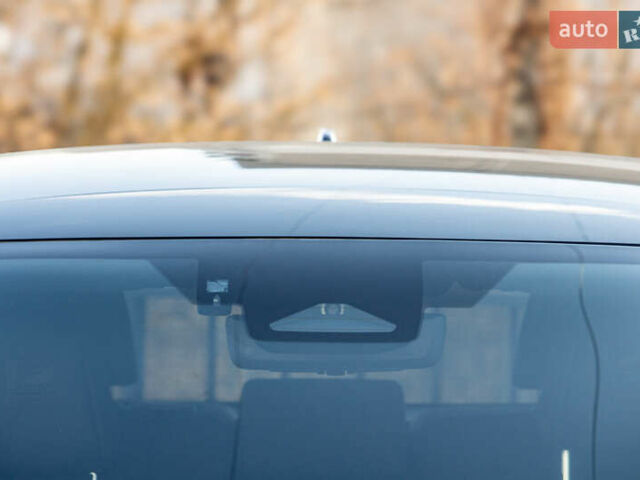 Чорний Лексус РХ, об'ємом двигуна 2.4 л та пробігом 60 тис. км за 74000 $, фото 8 на Automoto.ua