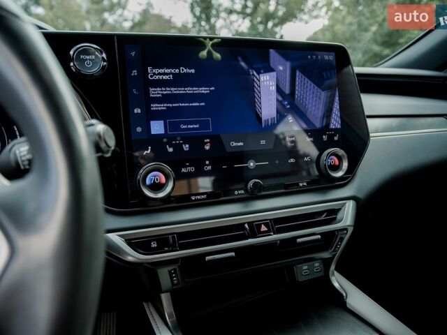 Черный Лексус РХ, объемом двигателя 2.49 л и пробегом 20 тыс. км за 62500 $, фото 20 на Automoto.ua