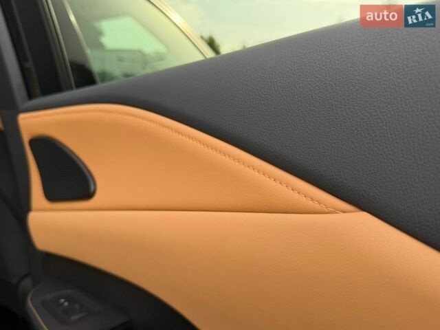 Черный Лексус РХ, объемом двигателя 2.5 л и пробегом 30 тыс. км за 62500 $, фото 119 на Automoto.ua