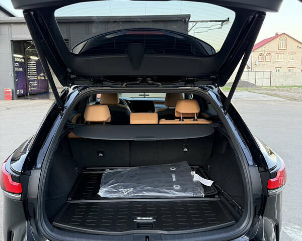 Чорний Лексус РХ, об'ємом двигуна 2.49 л та пробігом 4 тис. км за 87700 $, фото 6 на Automoto.ua