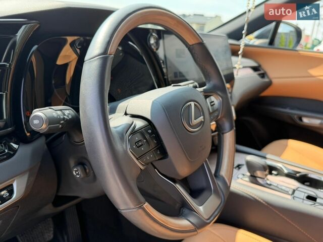 Чорний Лексус РХ, об'ємом двигуна 2.5 л та пробігом 27 тис. км за 59900 $, фото 25 на Automoto.ua
