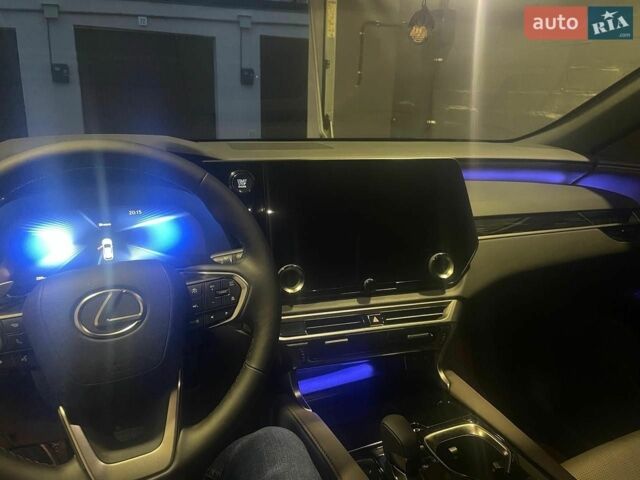 Чорний Лексус РХ, об'ємом двигуна 2.36 л та пробігом 14 тис. км за 72000 $, фото 4 на Automoto.ua