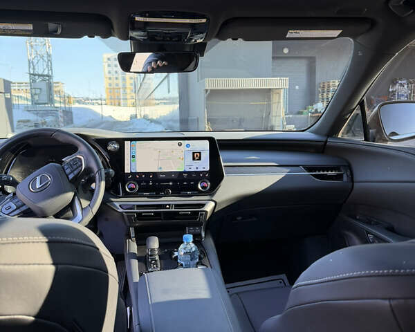 Чорний Лексус РХ, об'ємом двигуна 2.4 л та пробігом 11 тис. км за 69900 $, фото 9 на Automoto.ua