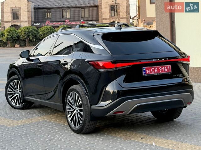 Чорний Лексус РХ, об'ємом двигуна 2.5 л та пробігом 7 тис. км за 63000 $, фото 2 на Automoto.ua
