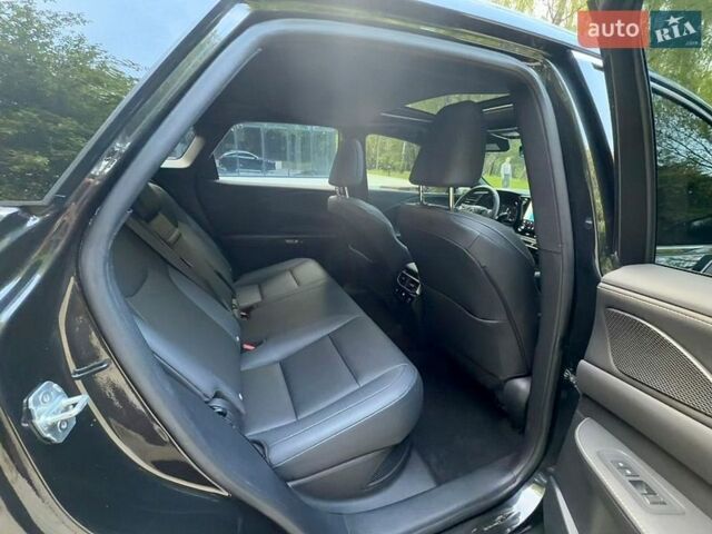 Чорний Лексус РХ, об'ємом двигуна 2.4 л та пробігом 25 тис. км за 61700 $, фото 49 на Automoto.ua