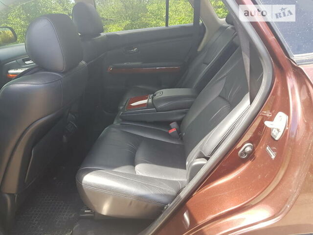 Коричневый Лексус РХ, объемом двигателя 3.5 л и пробегом 180 тыс. км за 12000 $, фото 6 на Automoto.ua