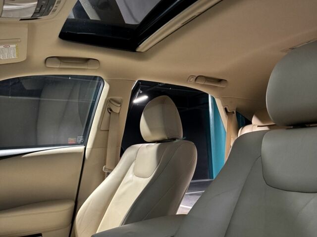 Коричневый Лексус РХ, объемом двигателя 3.5 л и пробегом 280 тыс. км за 9950 $, фото 6 на Automoto.ua