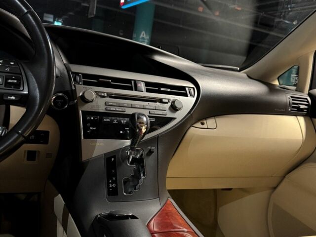 Коричневый Лексус РХ, объемом двигателя 3.5 л и пробегом 280 тыс. км за 9950 $, фото 5 на Automoto.ua