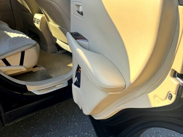 Коричневый Лексус РХ, объемом двигателя 3.5 л и пробегом 80 тыс. км за 21300 $, фото 7 на Automoto.ua