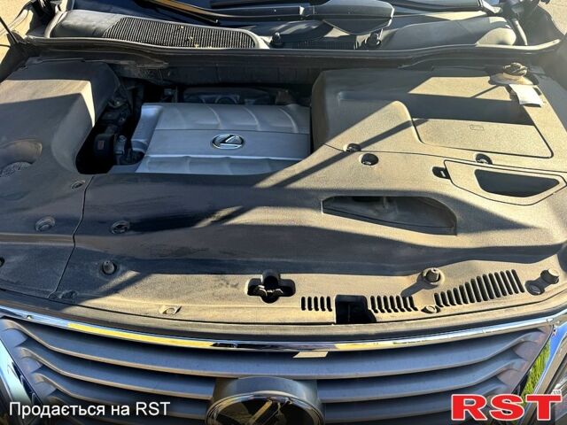 Коричневый Лексус РХ, объемом двигателя 3.5 л и пробегом 80 тыс. км за 21300 $, фото 2 на Automoto.ua
