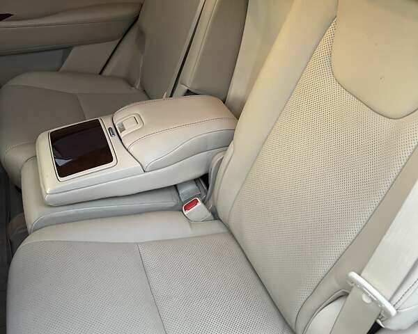 Коричневий Лексус РХ, об'ємом двигуна 3.46 л та пробігом 170 тис. км за 19500 $, фото 16 на Automoto.ua