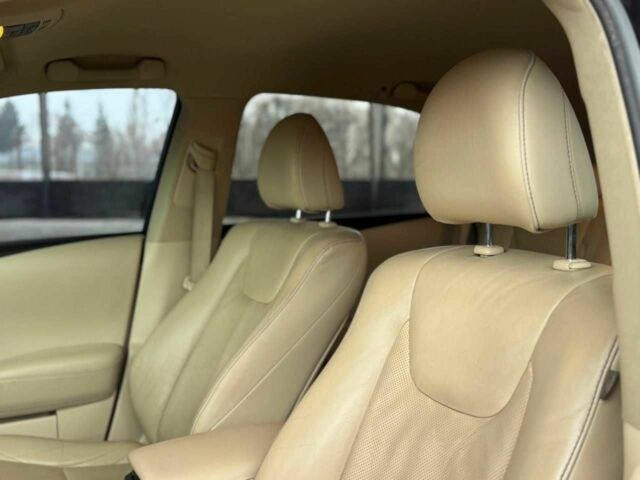 Коричневый Лексус РХ, объемом двигателя 2.7 л и пробегом 216 тыс. км за 16699 $, фото 8 на Automoto.ua