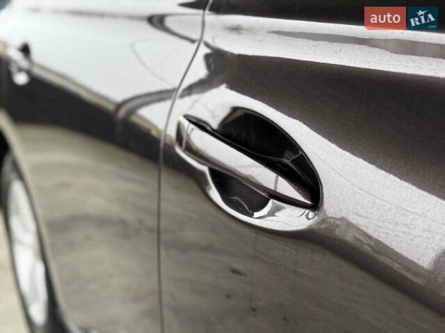 Коричневий Лексус РХ, об'ємом двигуна 2.7 л та пробігом 216 тис. км за 16699 $, фото 13 на Automoto.ua