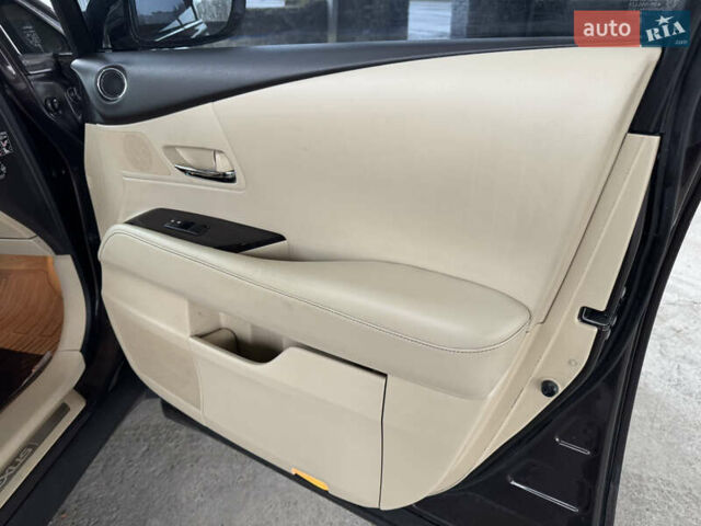 Коричневий Лексус РХ, об'ємом двигуна 2.7 л та пробігом 216 тис. км за 16699 $, фото 48 на Automoto.ua