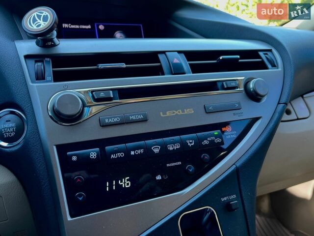 Коричневий Лексус РХ, об'ємом двигуна 3.46 л та пробігом 121 тис. км за 23490 $, фото 23 на Automoto.ua