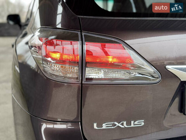 Коричневый Лексус РХ, объемом двигателя 2.7 л и пробегом 216 тыс. км за 16699 $, фото 17 на Automoto.ua