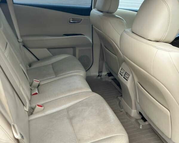 Коричневый Лексус РХ, объемом двигателя 2.67 л и пробегом 170 тыс. км за 22500 $, фото 4 на Automoto.ua