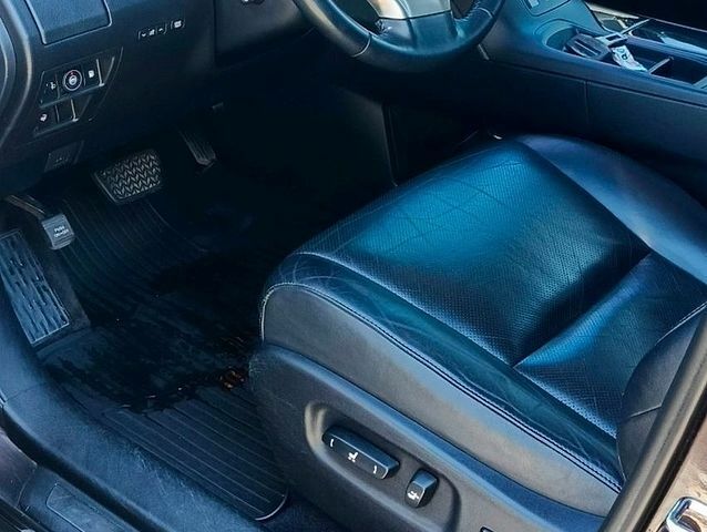 Коричневий Лексус РХ, об'ємом двигуна 2.67 л та пробігом 163 тис. км за 19700 $, фото 16 на Automoto.ua