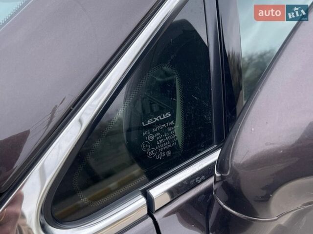 Коричневий Лексус РХ, об'ємом двигуна 2.67 л та пробігом 242 тис. км за 17300 $, фото 23 на Automoto.ua