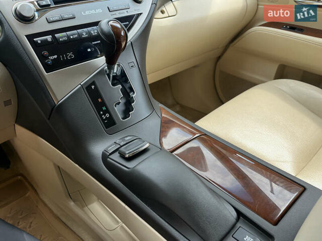 Коричневий Лексус РХ, об'ємом двигуна 3.46 л та пробігом 110 тис. км за 22500 $, фото 19 на Automoto.ua