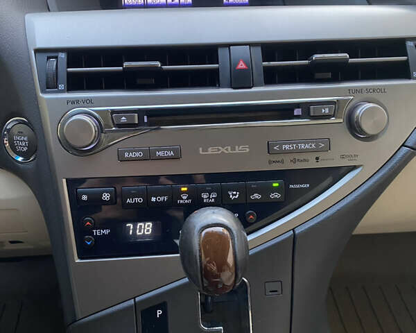 Лексус РХ 2015 в Киеве на Automoto.ua Коричневый Лексус РХ, объемом двигателя 3.46 л и пробегом 190 тыс. км за 23500 $, фото 19 на Automoto.ua