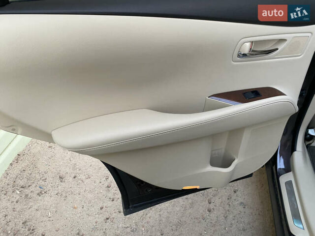 Лексус РХ 2015 в Киеве на Automoto.ua Коричневый Лексус РХ, объемом двигателя 3.46 л и пробегом 190 тыс. км за 23500 $, фото 14 на Automoto.ua