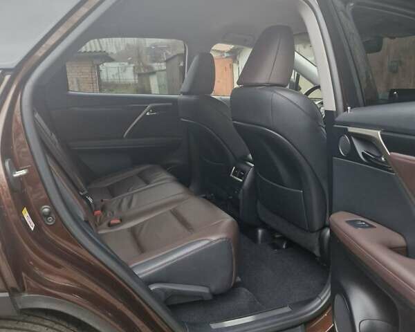 Коричневий Лексус РХ, об'ємом двигуна 2 л та пробігом 140 тис. км за 31000 $, фото 31 на Automoto.ua