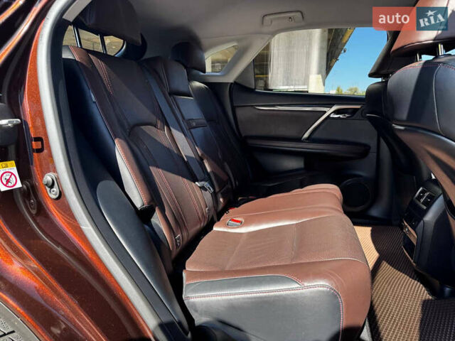 Коричневий Лексус РХ, об'ємом двигуна 2 л та пробігом 170 тис. км за 26900 $, фото 24 на Automoto.ua