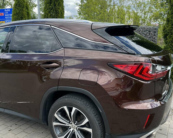 Коричневий Лексус РХ, об'ємом двигуна 2 л та пробігом 150 тис. км за 31500 $, фото 6 на Automoto.ua