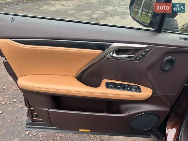 Коричневий Лексус РХ, об'ємом двигуна 2 л та пробігом 128 тис. км за 31000 $, фото 18 на Automoto.ua