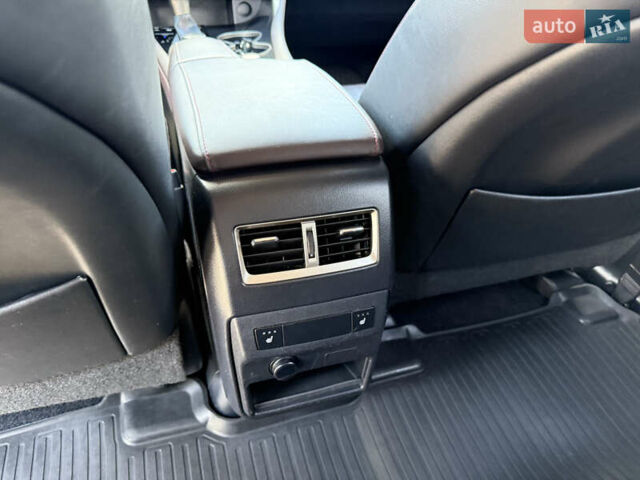 Коричневий Лексус РХ, об'ємом двигуна 2 л та пробігом 138 тис. км за 28700 $, фото 41 на Automoto.ua