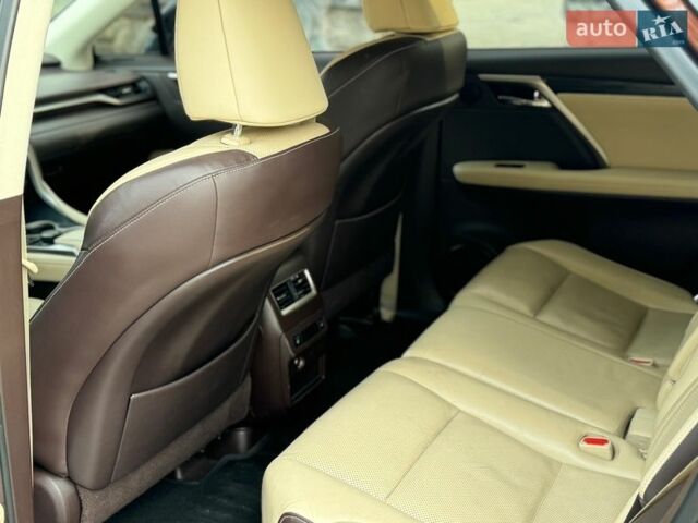 Коричневий Лексус РХ, об'ємом двигуна 2 л та пробігом 116 тис. км за 28500 $, фото 17 на Automoto.ua