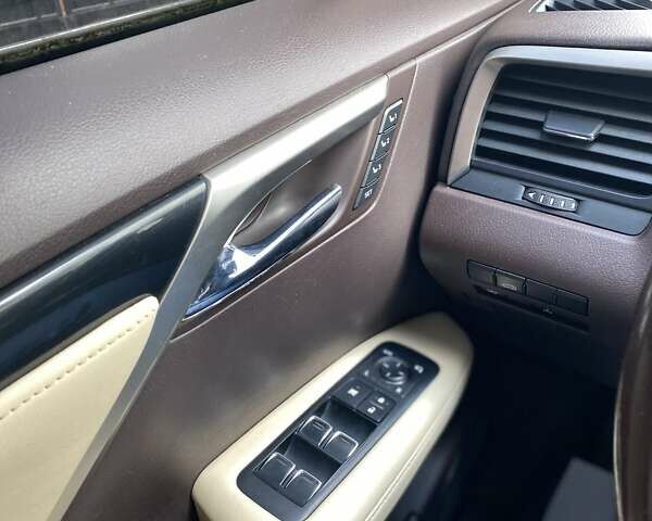 Коричневый Лексус РХ, объемом двигателя 2 л и пробегом 82 тыс. км за 26000 $, фото 5 на Automoto.ua