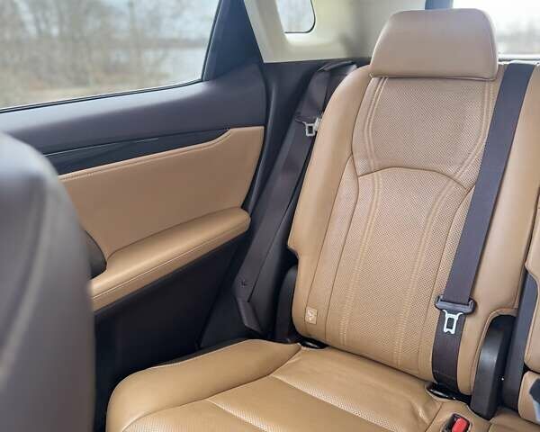 Коричневый Лексус РХ, объемом двигателя 2 л и пробегом 70 тыс. км за 34800 $, фото 20 на Automoto.ua