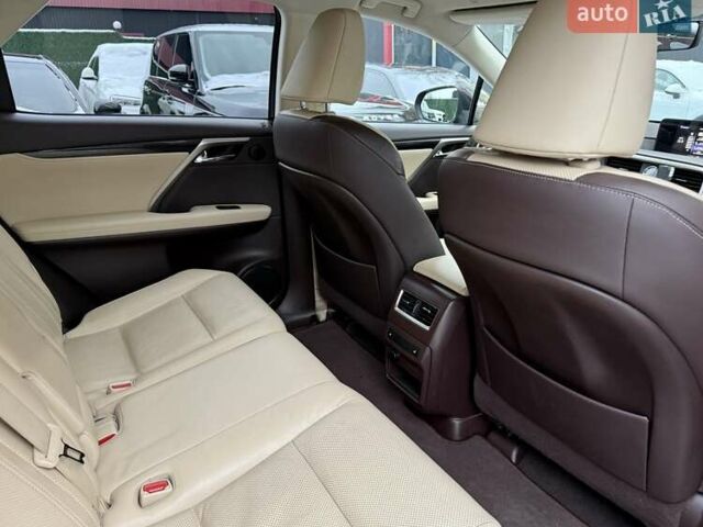 Коричневый Лексус РХ, объемом двигателя 2 л и пробегом 110 тыс. км за 33500 $, фото 19 на Automoto.ua