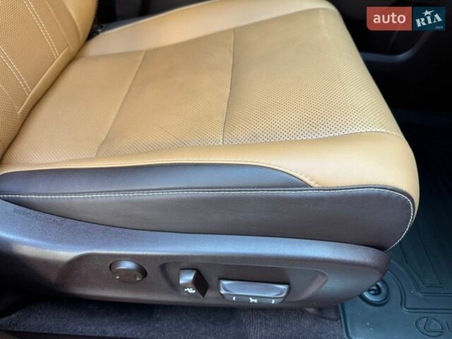 Коричневый Лексус РХ, объемом двигателя 2 л и пробегом 130 тыс. км за 28999 $, фото 45 на Automoto.ua