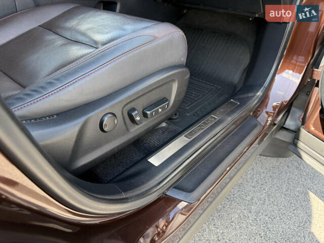 Коричневий Лексус РХ, об'ємом двигуна 2 л та пробігом 138 тис. км за 28700 $, фото 63 на Automoto.ua