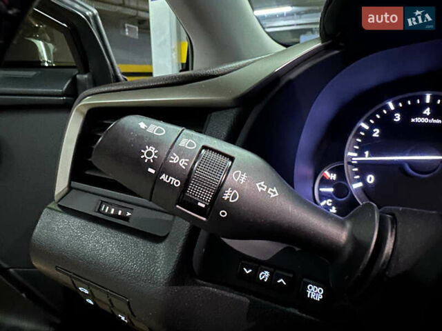 Коричневый Лексус РХ, объемом двигателя 2 л и пробегом 104 тыс. км за 32500 $, фото 49 на Automoto.ua