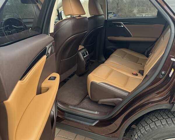 Коричневый Лексус РХ, объемом двигателя 2 л и пробегом 70 тыс. км за 34800 $, фото 18 на Automoto.ua