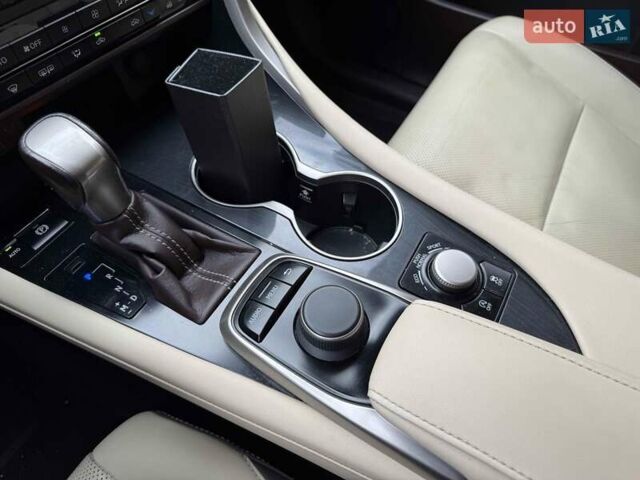 Лексус РХ 2016 в Львове на Automoto.ua Коричневый Лексус РХ, объемом двигателя 2 л и пробегом 113 тыс. км за 33900 $, фото 31 на Automoto.ua