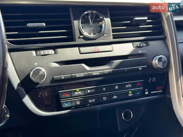 Коричневий Лексус РХ, об'ємом двигуна 2 л та пробігом 170 тис. км за 26900 $, фото 45 на Automoto.ua