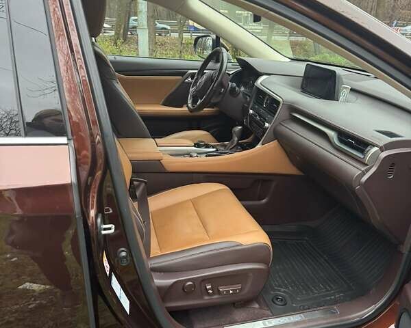 Коричневий Лексус РХ, об'ємом двигуна 2 л та пробігом 128 тис. км за 31000 $, фото 4 на Automoto.ua
