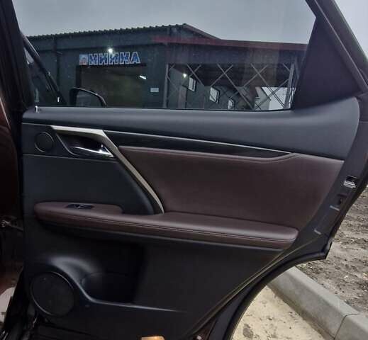 Коричневий Лексус РХ, об'ємом двигуна 2 л та пробігом 160 тис. км за 29000 $, фото 13 на Automoto.ua