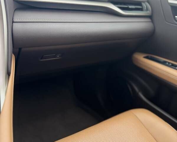 Коричневый Лексус РХ, объемом двигателя 2 л и пробегом 70 тыс. км за 34800 $, фото 10 на Automoto.ua