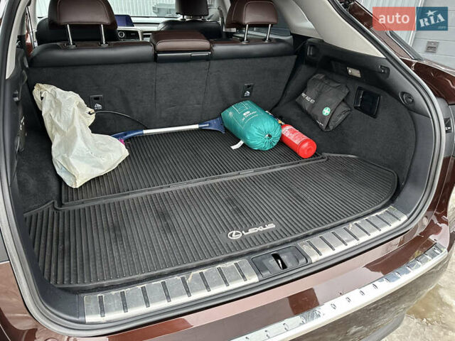 Коричневий Лексус РХ, об'ємом двигуна 2 л та пробігом 178 тис. км за 27500 $, фото 13 на Automoto.ua