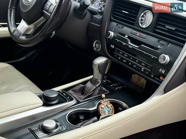 Коричневий Лексус РХ, об'ємом двигуна 2 л та пробігом 114 тис. км за 28950 $, фото 90 на Automoto.ua